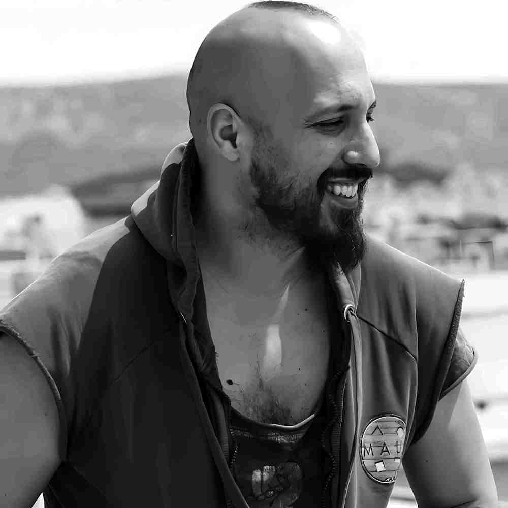 Νίκος Θεοχαρίδης